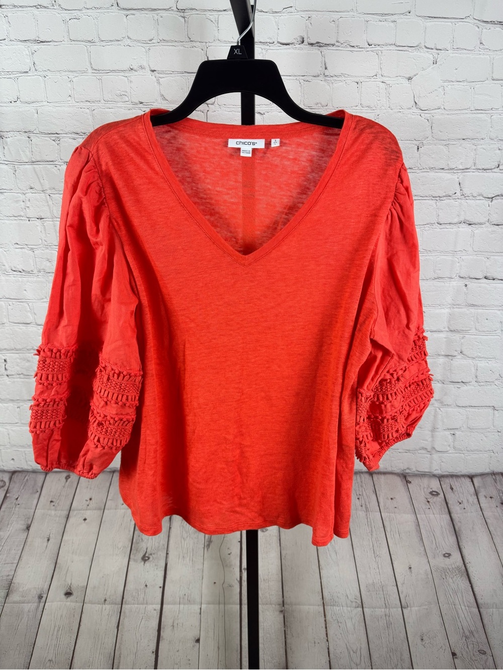 Chico's Orange Coral Linen-Blend Crochet Lace Puff Sleeve V-Neck Top Size Large